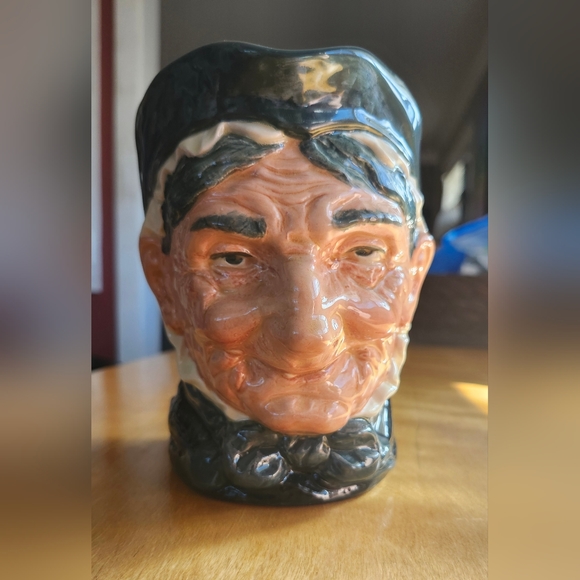 Royal Doulton "Granny" Toby Jug (Early Edition) - Picture 2 of 9